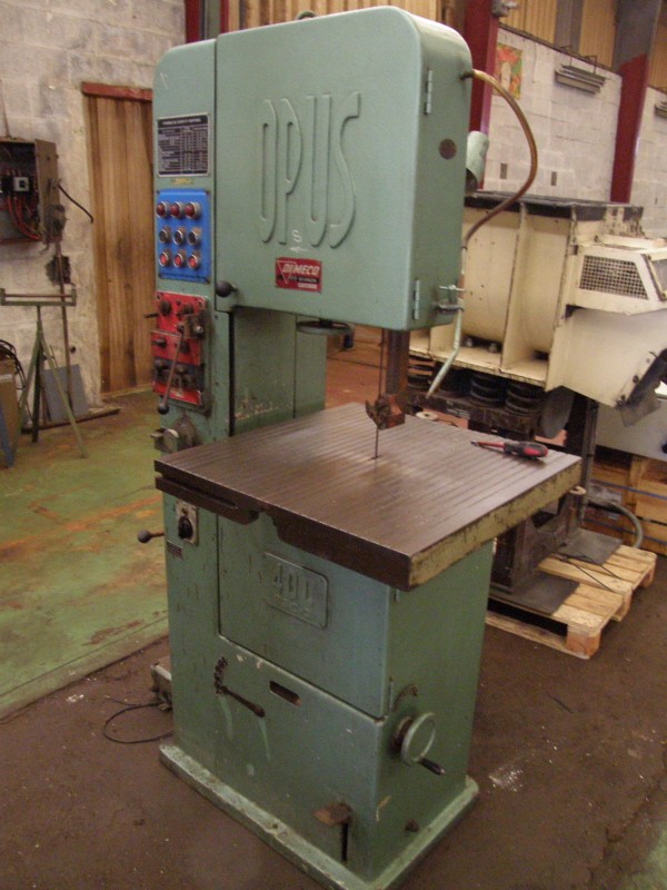 Horizontal Bandsaws/VERTICAL BANDSAW OPUS