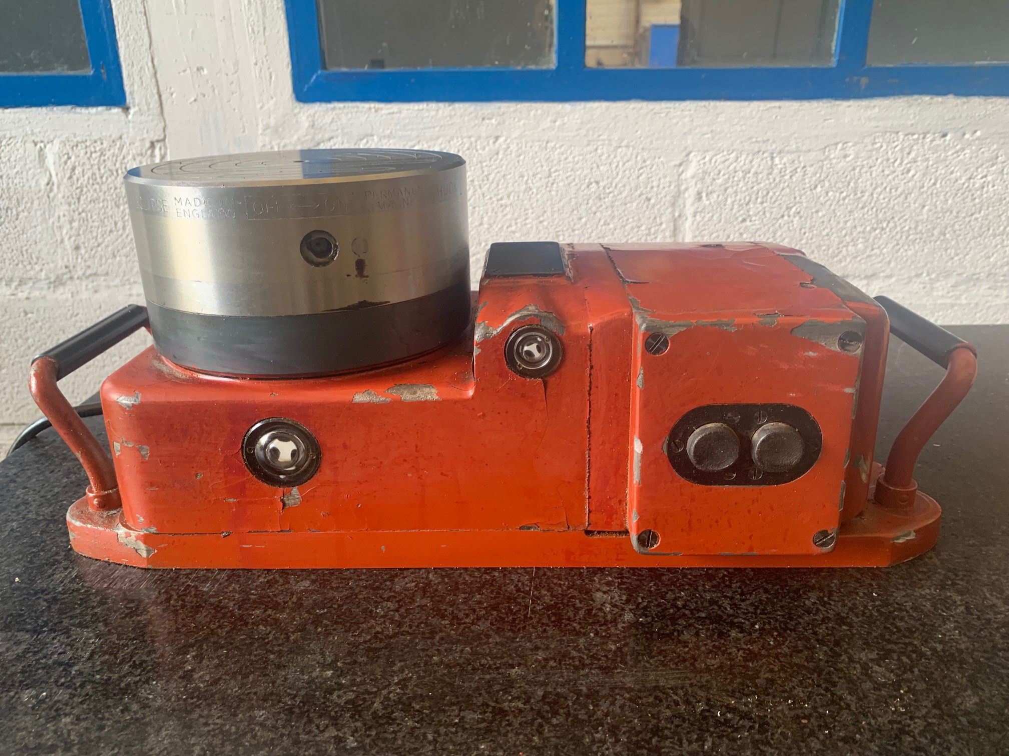 Tool Grinding/Circular magnetic chuck motorized Ø 160 mm